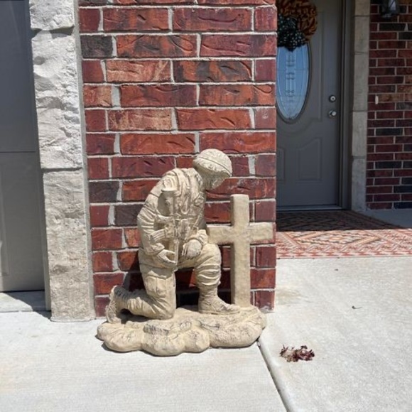 Meet your Posher, David - Picture 1 of 1